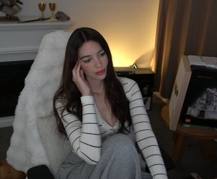 Full leaked Teenmarvel / private onlyfans photo