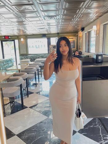 elviracruzzz