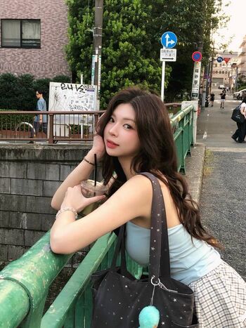 Elyn Leong
