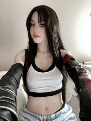 elysiaa.cos