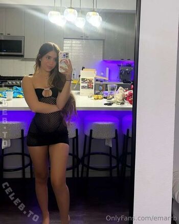 Full leaked Emarrb  page private onlyfans photo