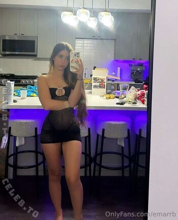 Full leaked Emarrb  page private onlyfans photo