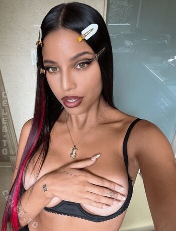 Full leaked Emilia mernes page private onlyfans photo
