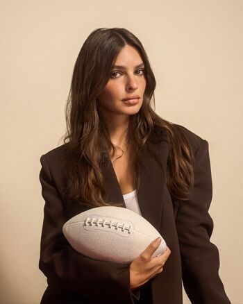 Emily Ratajkowski