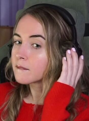 Full leaked Emilycc private onlyfans photo