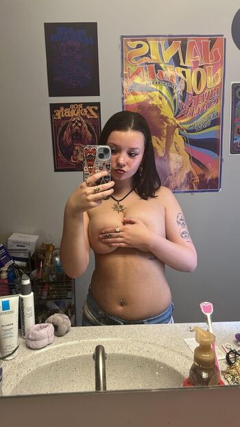 emilyyyrae