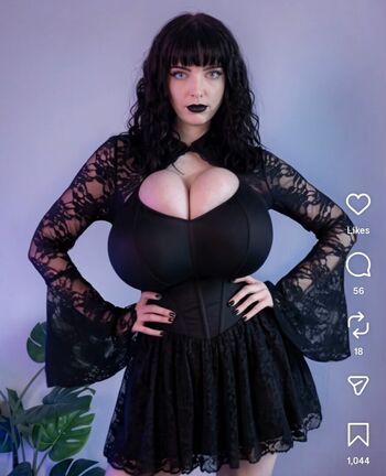 emmythegothmommy
