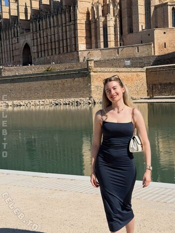 Full leaked Empresslaurasophie private onlyfans photo
