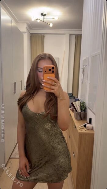 Full leaked Fayesxh / private onlyfans photo
