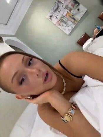 Full leaked Sophie mzt / private onlyfans photo