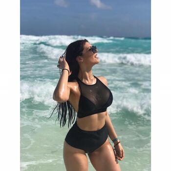 Estefany Cabco