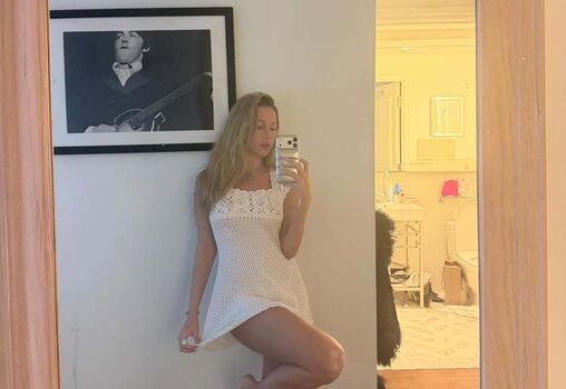 Ester Exposito