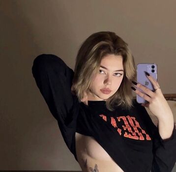 Eva_benz_free
