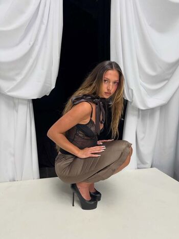 Eva Queen