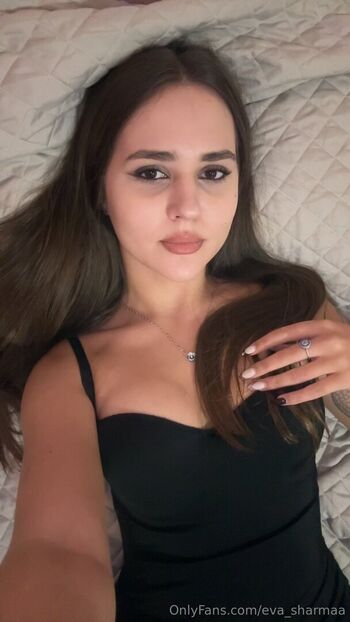 eva_sharmaa