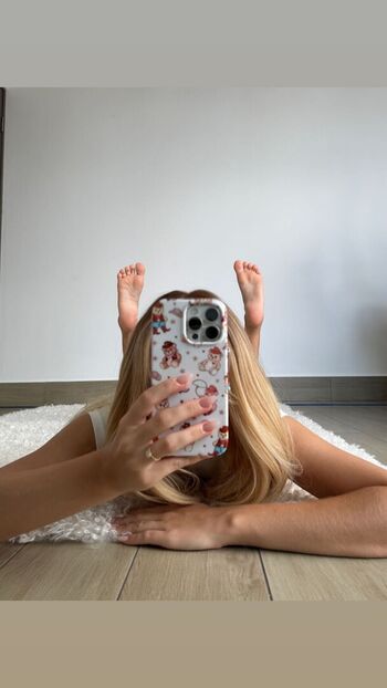 evelyn_feett