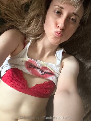 Full leaked Fandomreactions page private onlyfans photo