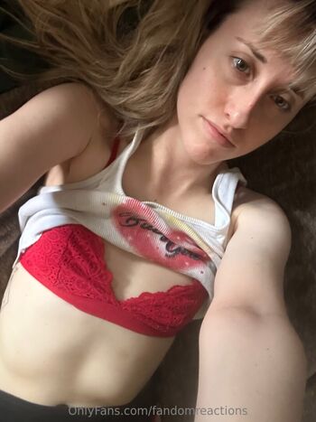 Full leaked Fandomreactions page private onlyfans photo