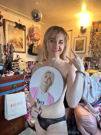 Full leaked Fandomreactions private onlyfans photo