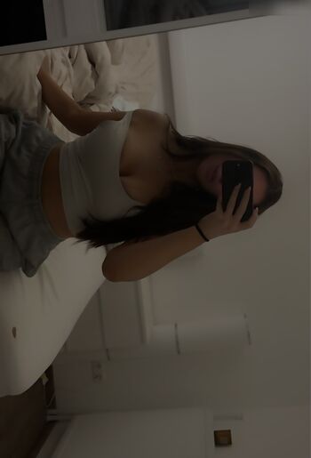 Full leaked Faye sxh private onlyfans photo