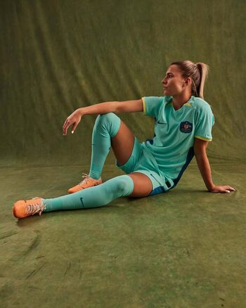 Full leaked Female football page private onlyfans photo