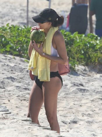 Full leaked Fernanda tavares private onlyfans photo