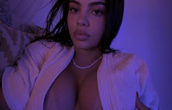 Full leaked Chloe rosenbaum / private onlyfans photo