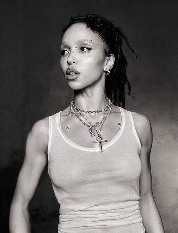Full leaked Fka twigs page private onlyfans photo