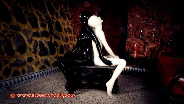 Full leaked Freaksinside private onlyfans photo
