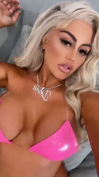 freakyredkelsie