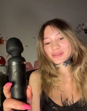 Full leaked Future star elizabeth page private onlyfans photo
