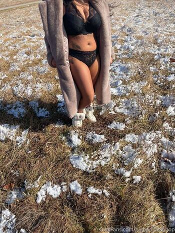 Full leaked Emmaclarkee / private onlyfans photo
