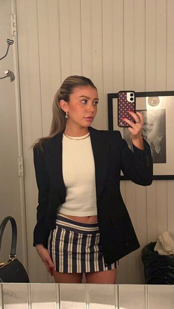 Full leaked Genevieve hannelius private onlyfans photo