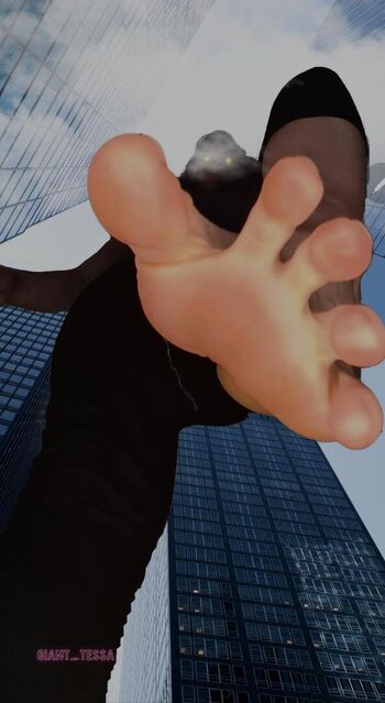 Giant_Tessa