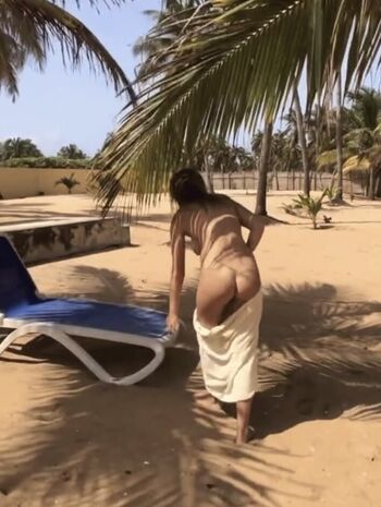 girlonvacation