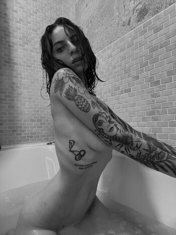 Girlvinishko