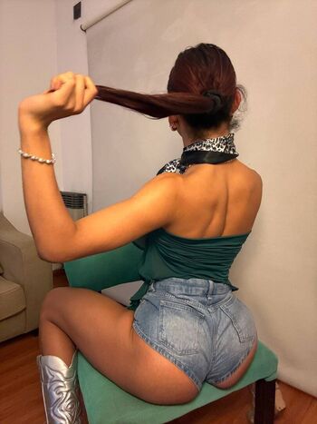 Full leaked Giuli turns page private onlyfans photo