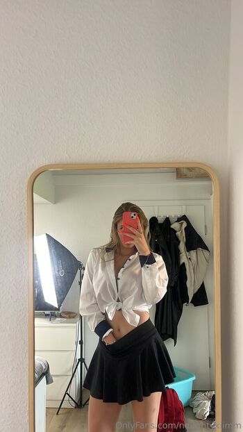 Goldie_48