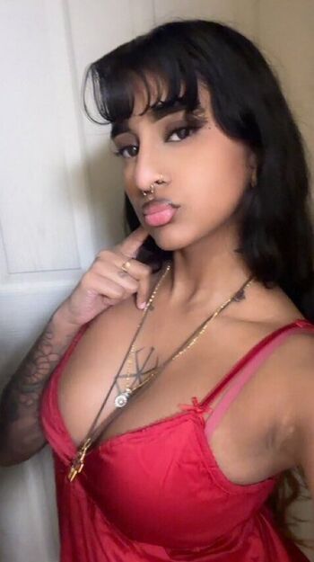 Graveyardkitty_