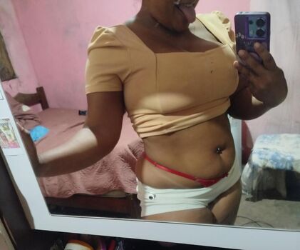 Full leaked Guimaraess private onlyfans photo