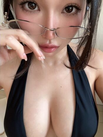 Full leaked Ha my duyen page private onlyfans photo