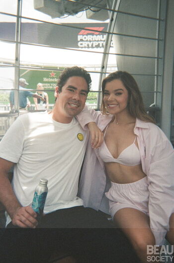 Full leaked Hailee steinfeld private onlyfans photo