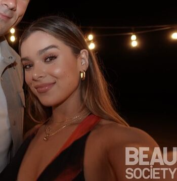 Full leaked Hailee steinfeld private onlyfans photo