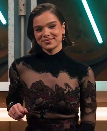 Full leaked Hailee steinfeld private onlyfans photo
