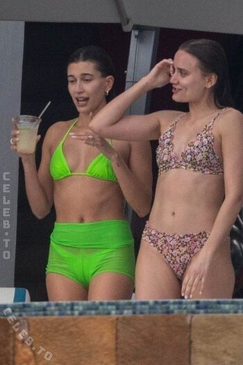 Hailey Bieber