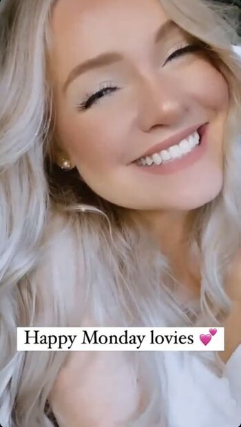 Full leaked Hailey malles page private onlyfans photo