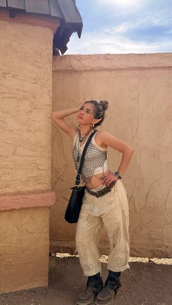 Haley Lu Richardson