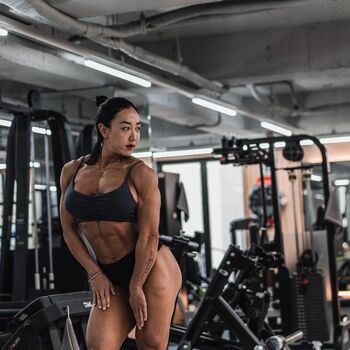 Hannah IFBB Pro