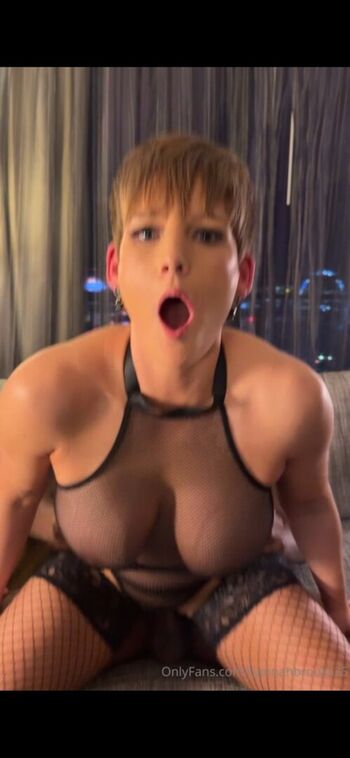 Full leaked Hannahbrooks private onlyfans photo
