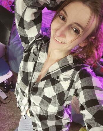 HappyGoLuckyTgirl